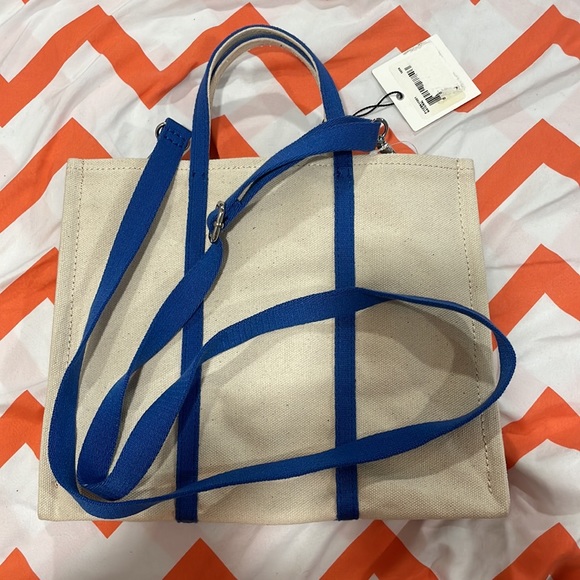 Brand new unused opening ceremony - Picture 3 of 9